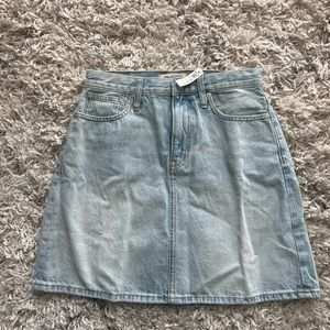 Madewell Denim 26 NWT Mini Skirt